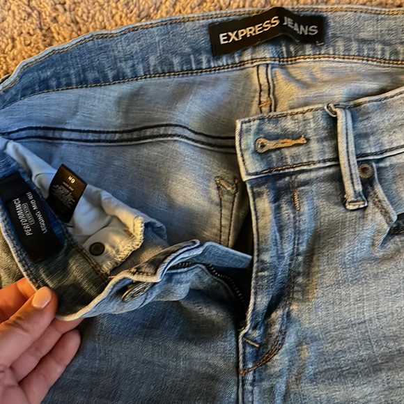 Express Jeans - Picture 3 of 4
